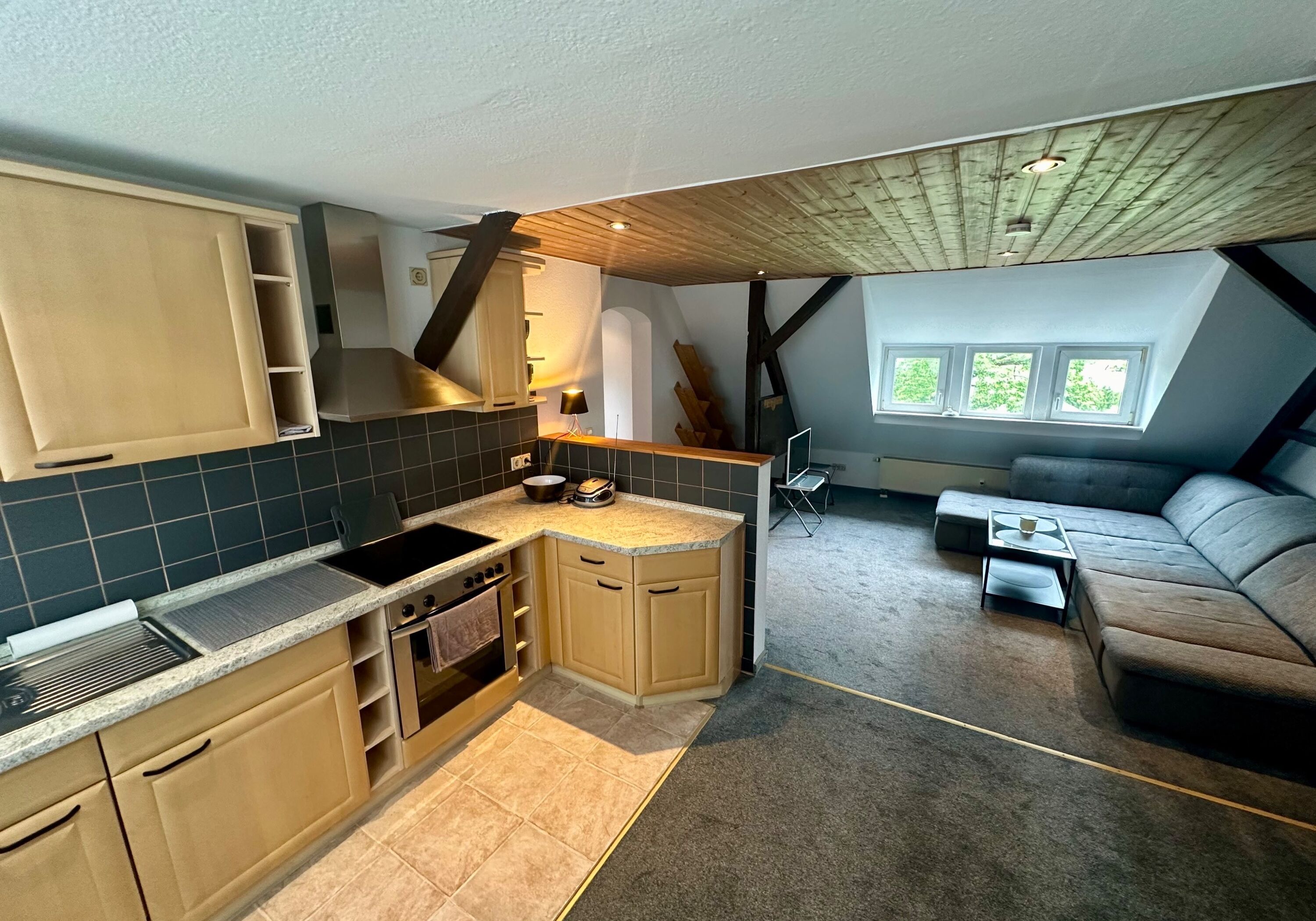 Monteur-Zimmer - Stars PLUS * * * Nähe NEUE Messe, BMW Werk ***