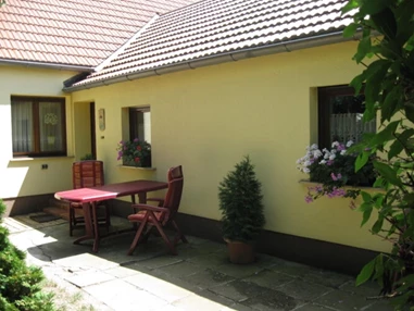 MonteurZimmer: Ferienwohnung Kühn