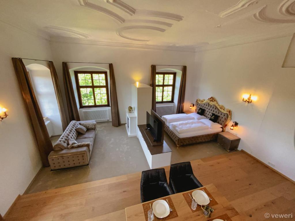 Monteur-Zimmer - Preis pro Nacht - Altheim (Altheim) - Innviertler Versailles