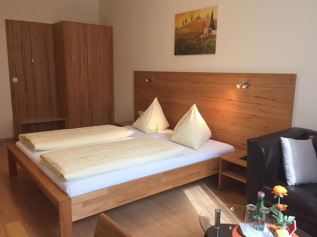 Monteur-Zimmer - Preis pro Nacht - Altheim (Altheim) - Gasthof Ferienhotel Kirchenwirt