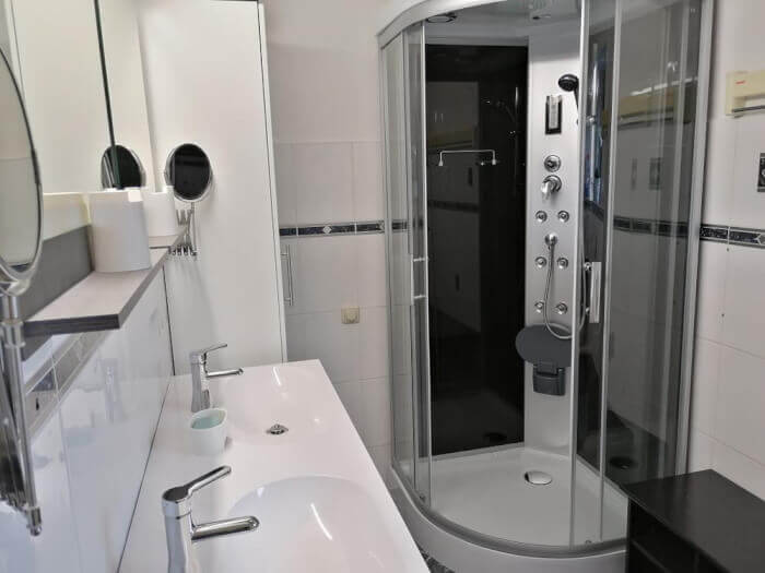 Monteur-Zimmer - Preis pro Nacht - Adlwang - Monteurzimmer Schögl Gmunden/Vöcklabruck