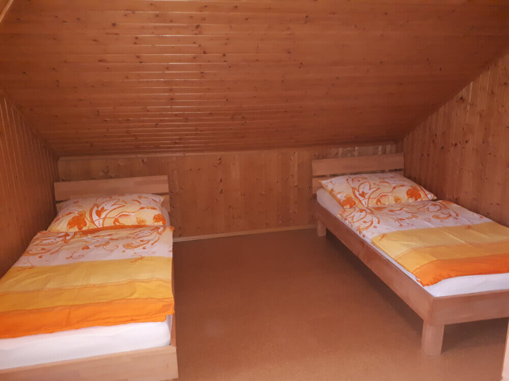 Monteur-Zimmer - Fernseher - Ried im Innkreis - Schlafzimmer  - Haus Neumayer Ferienwohnungen