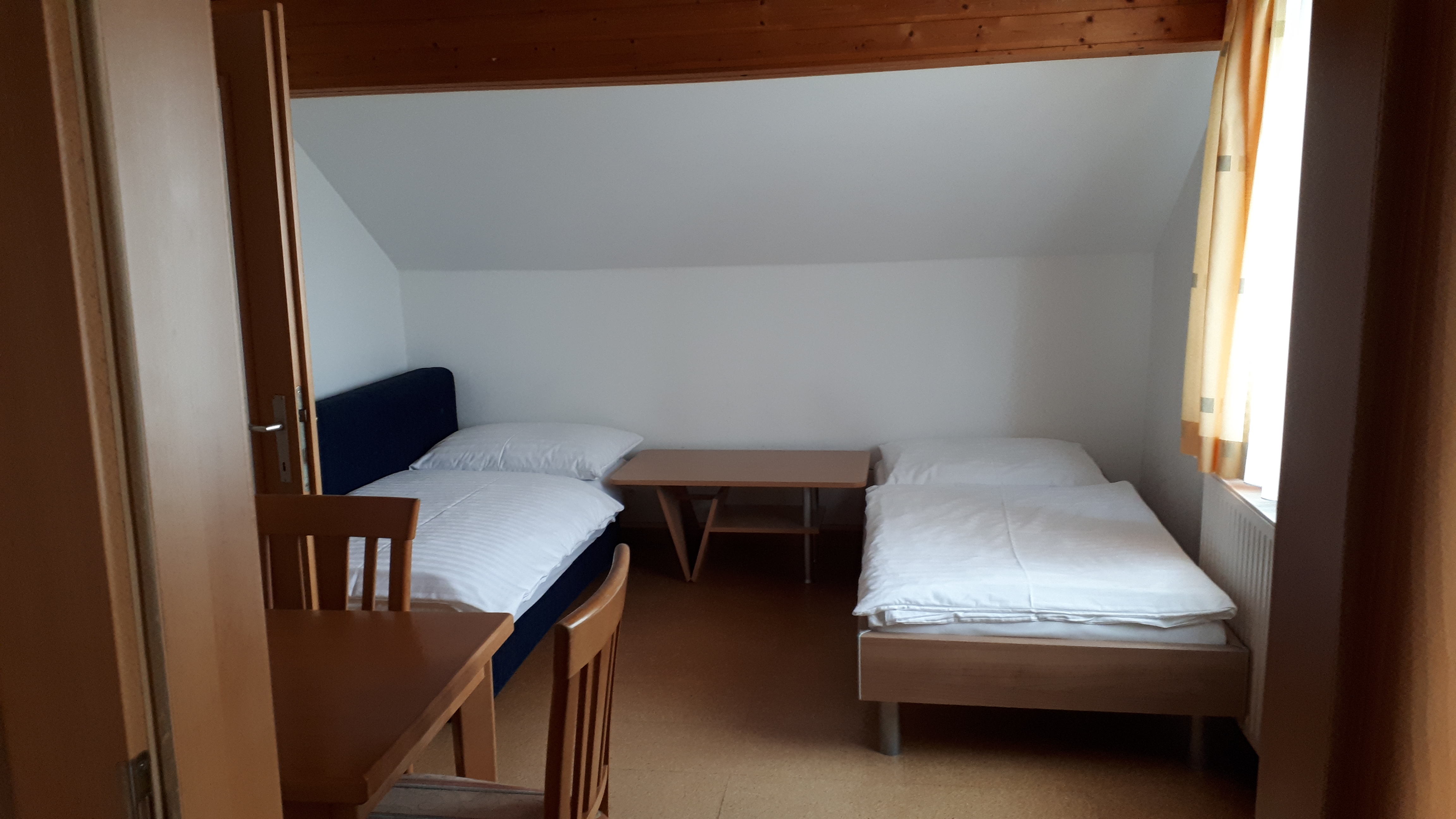 Monteur-Zimmer - Fernseher - Ried im Innkreis - Schlafzimmer  - Haus Neumayer Ferienwohnungen