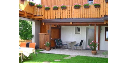 Monteur-Zimmer - Küche - Österreich - Garten mit überdachten Raucherplatz - Haus Neumayer Ferienwohnungen