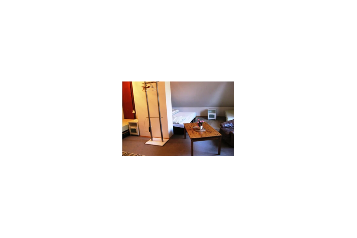 MonteurZimmer: https://mein-monteurzimmer.de/website/var/tmp/image-thumbnails/140000/144216/thumb__housing_item_preview/56f0c0cf359cb563fb9f0e30fb764e0a.JPG.jpeg - Haus zur Karde/Monteurzimmer/FeWo (Sat/Sky), WLAN gratis