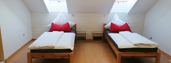 MonteurZimmer: https://www.deutschland-monteurzimmer.de/uploads/19856/1747989141683032957271b.jpg - HomeRent in Niederdorfelden, Bad Vilbel & Schöneck in 61138 Niederdorfelden