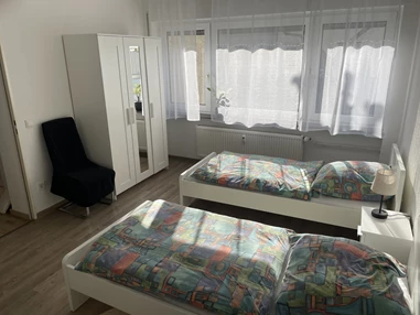 MonteurZimmer: https://www.deutschland-monteurzimmer.de/uploads/19504/174221810367d823772f67d.JPG - Geräumige Wohnung, 6 Betten, Küche, schnelles WLAN, Bahnhofsnähe in 61169 Friedberg (Hessen)