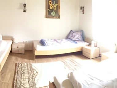 MonteurZimmer: https://www.deutschland-monteurzimmer.de/uploads/6068/Ferienwohnung-FeWo-Ferienwohnung-Schweizer-Herr-Schweizer-61194-Niddatal-foto-577639571cad3.jpg - Gästehaus / Ferienwohnung Schweizer in 61194 Niddatal