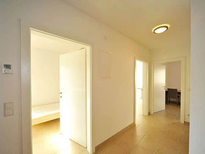 Monteur-Zimmer - Österreich - 90+ Monteurzimmer in Klagenfurt, Einzelbetten, Parkplätze, WIFI, Küchen
