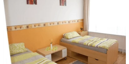 Monteur-Zimmer - Preis pro Nacht - https://www.deutschland-monteurzimmer.de/uploads/1344/mehrere-monteurwohnungen-in-neu-isenburg-naehe-flughafen-hans-werner-tilgert-63263-neu-isenburg-foto-3.png - Mehrere Monteurwohnungen in Neu-Isenburg Nähe Flughafen in 63263 Neu Isenburg