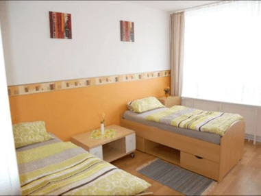 MonteurZimmer: https://www.deutschland-monteurzimmer.de/uploads/1344/mehrere-monteurwohnungen-in-neu-isenburg-naehe-flughafen-hans-werner-tilgert-63263-neu-isenburg-foto-3.png - Mehrere Monteurwohnungen in Neu-Isenburg Nähe Flughafen in 63263 Neu Isenburg