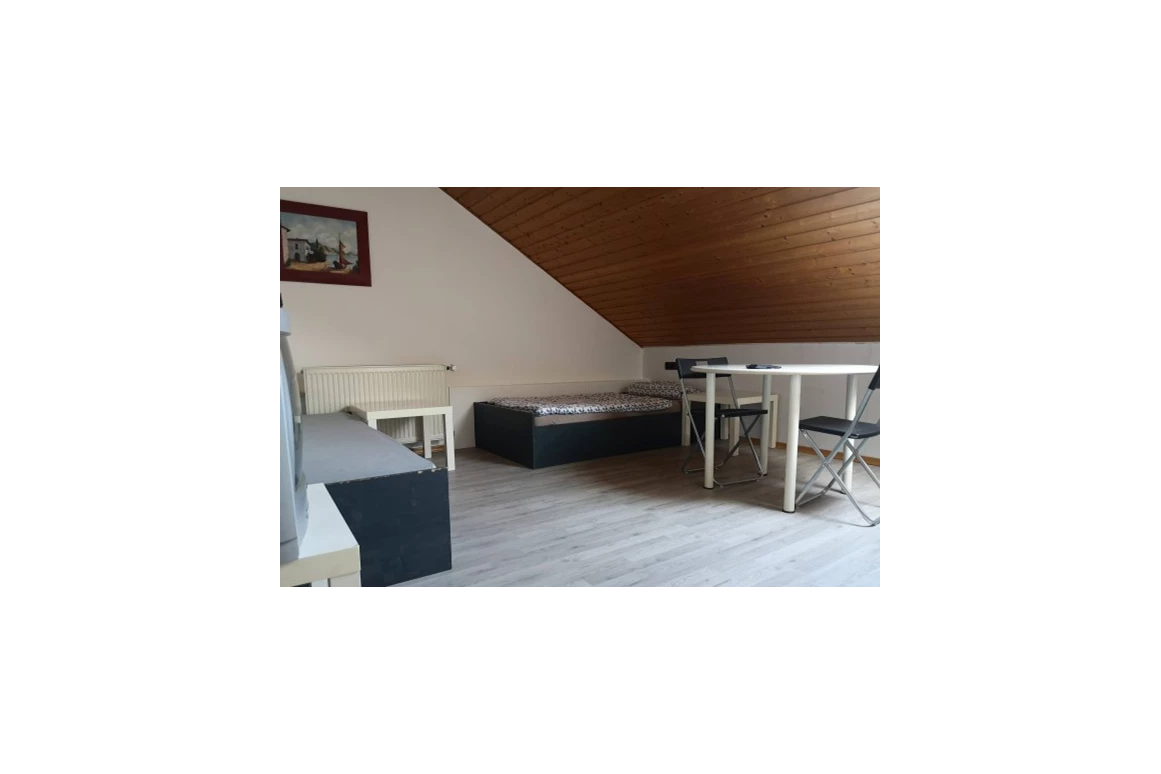 MonteurZimmer: http://www.monteur-privatzimmer.de/img/privatzimmer/single-room-2.jpg - Monteurzimmer- Pension- Hanau