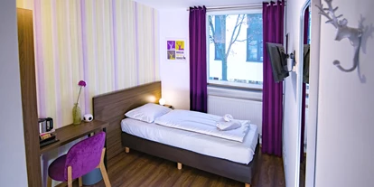 Monteur-Zimmer - Maintal - https://u.jimcdn.com/cms/o/sb44e5c030e957ed3/userlayout/img/zimmer-5-3.jpg?t=1709087729 - Hirsch Hotel Hanau