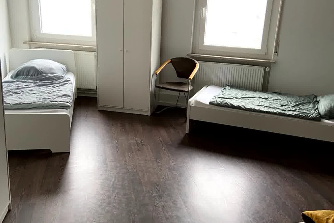 MonteurZimmer: https://images.monteurzimmer.de/de7ca874a9/xl/ccb9ace2-bc3c-4947-98f3-35977ad5d4c2.jpg - Hanauer Vorstadt