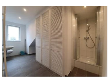 MonteurZimmer: https://mein-monteurzimmer.de/website/var/tmp/image-thumbnails/170000/177125/thumb__housing_item_preview/7012b96a37b1872d6f8726be0124ce5a.jpeg - Frankfurter Bett - Top ausgestattete Wohnung mit Internet