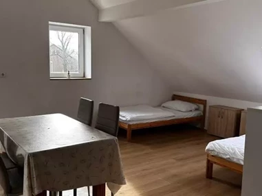 MonteurZimmer: Ab Sofort Frei: Ferienwohnung Schlaf-Oase