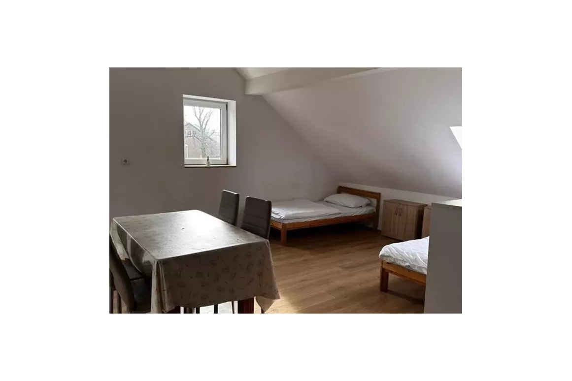 MonteurZimmer: Ab Sofort Frei: Ferienwohnung Schlaf-Oase