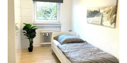 Monteur-Zimmer - Preis pro Nacht - https://mein-monteurzimmer.de/website/var/tmp/image-thumbnails/330000/332914/thumb__housing_item_preview/ccd7c746234f657927a14acb46dffdf9.jpeg - Wohnung Hanau - ✅Bestlage Autobahn - ✅Max. 6 Personen, ✅Einzelbetten und mehr