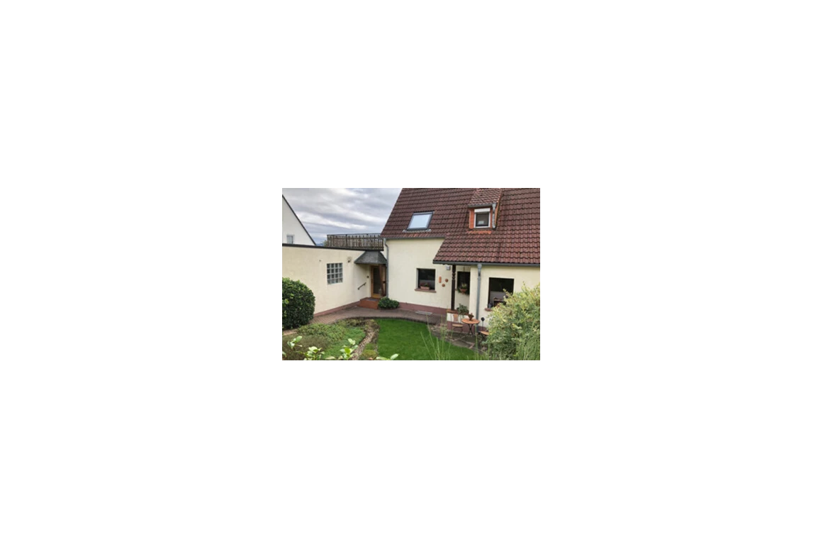 MonteurZimmer: https://mein-monteurzimmer.de/website/var/tmp/image-thumbnails/330000/332067/thumb__housing_item_preview/edd0d491195455004f23ef95d865b7ec.jpeg - Ferienwohnung Cornelia /für 1 Einzelperson 37,50 €