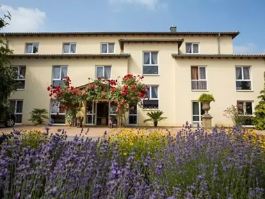 MonteurZimmer: Mediterran Hotel Juwel
