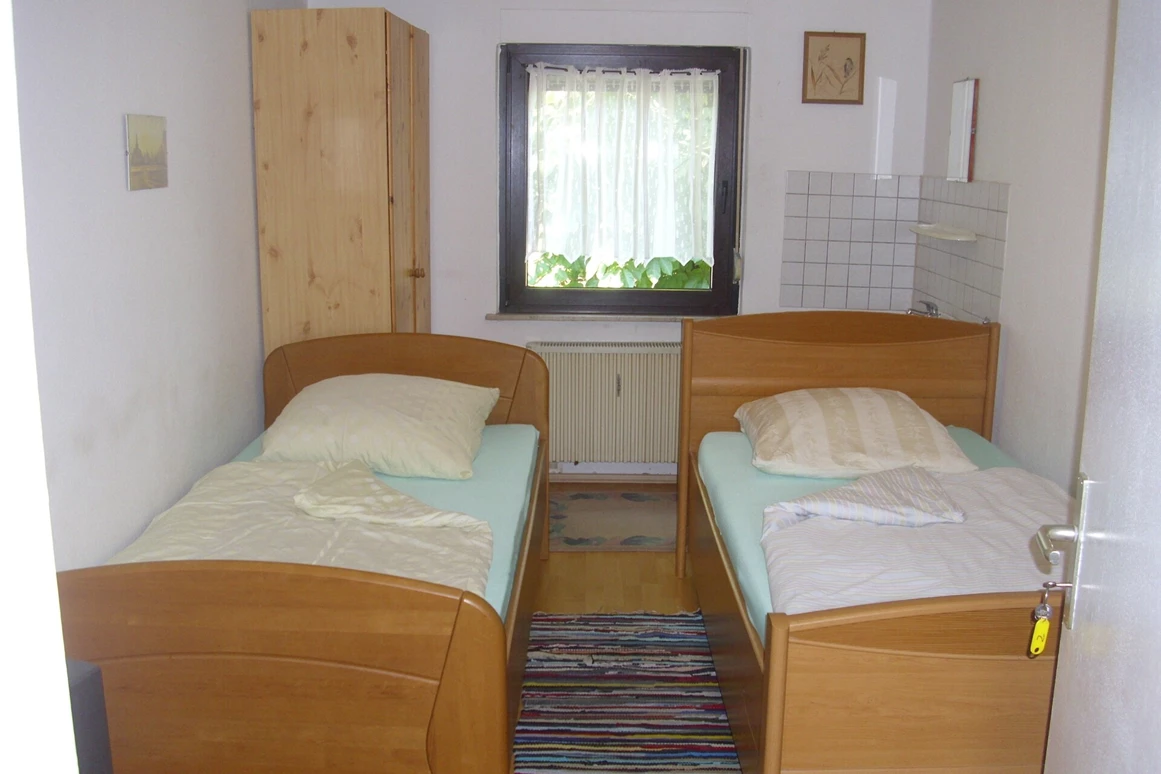 MonteurZimmer: https://www.deutschland-monteurzimmer.de/uploads/2452/1729783208671a65a8e40b6.JPG - Monteurzimmer in 63796 Kahl