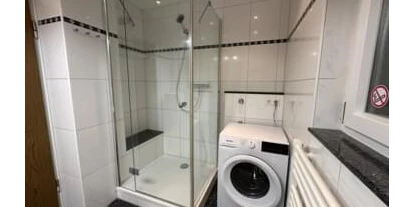 Monteur-Zimmer - Dietzenbach - https://mein-monteurzimmer.de/website/var/tmp/image-thumbnails/290000/298492/thumb__housing_item_preview/3ba8c6859c9b41e99c35499845ad14e4.JPG.jpeg - Haus mit 2 getrennten Wohnungen ✅Max. 12 Personen in Dieburg - Nähe Frankfurt am Main und Darmstadt