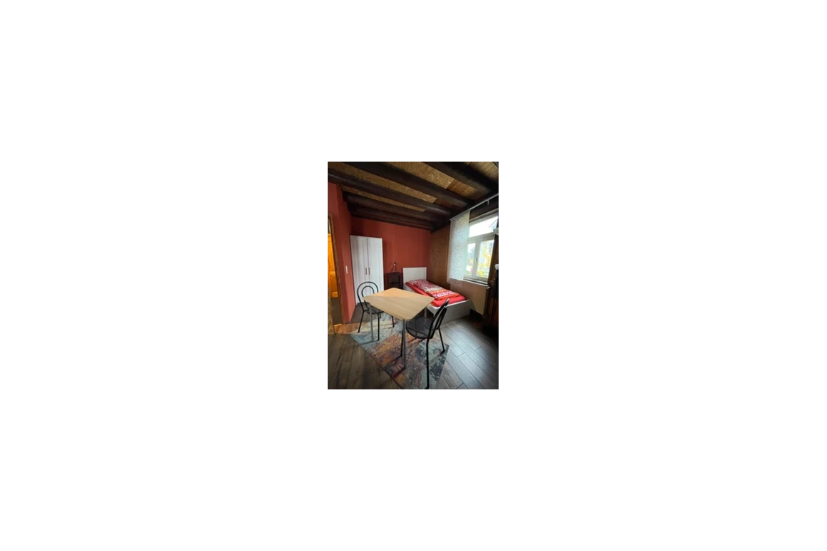 MonteurZimmer: App Ost -  Pension Bella