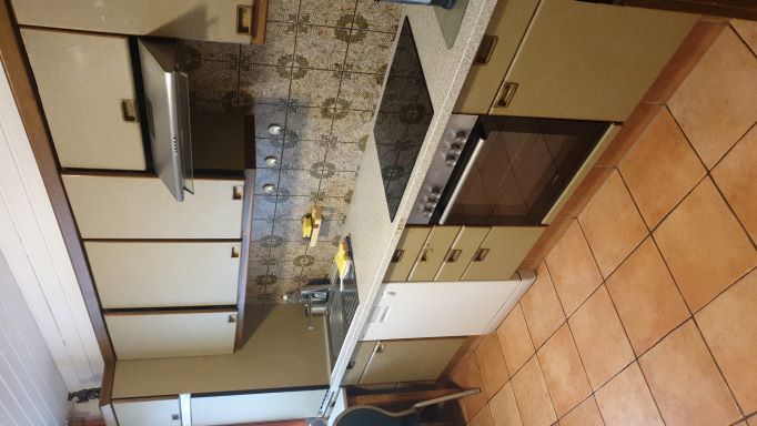 MonteurZimmer: Küche für 4 Zimmer -  Pension Bella