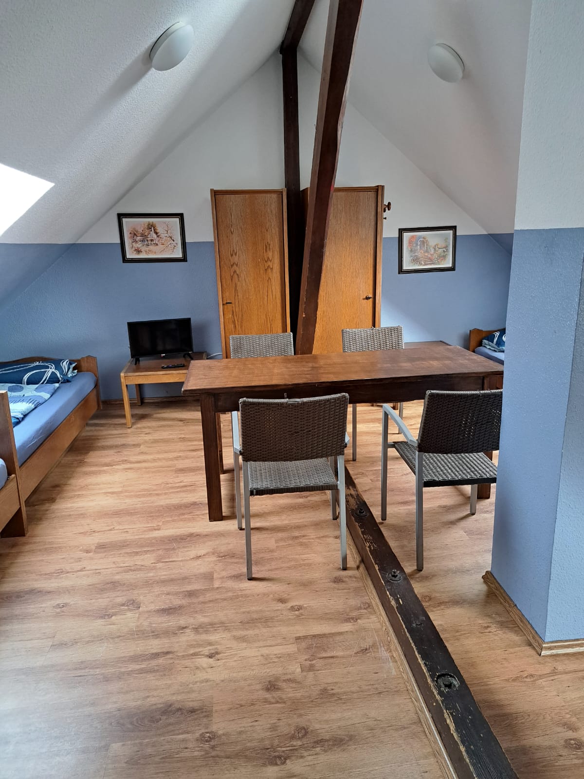 MonteurZimmer: DG App Ludwigstr., Walldorf -  Pension Bella