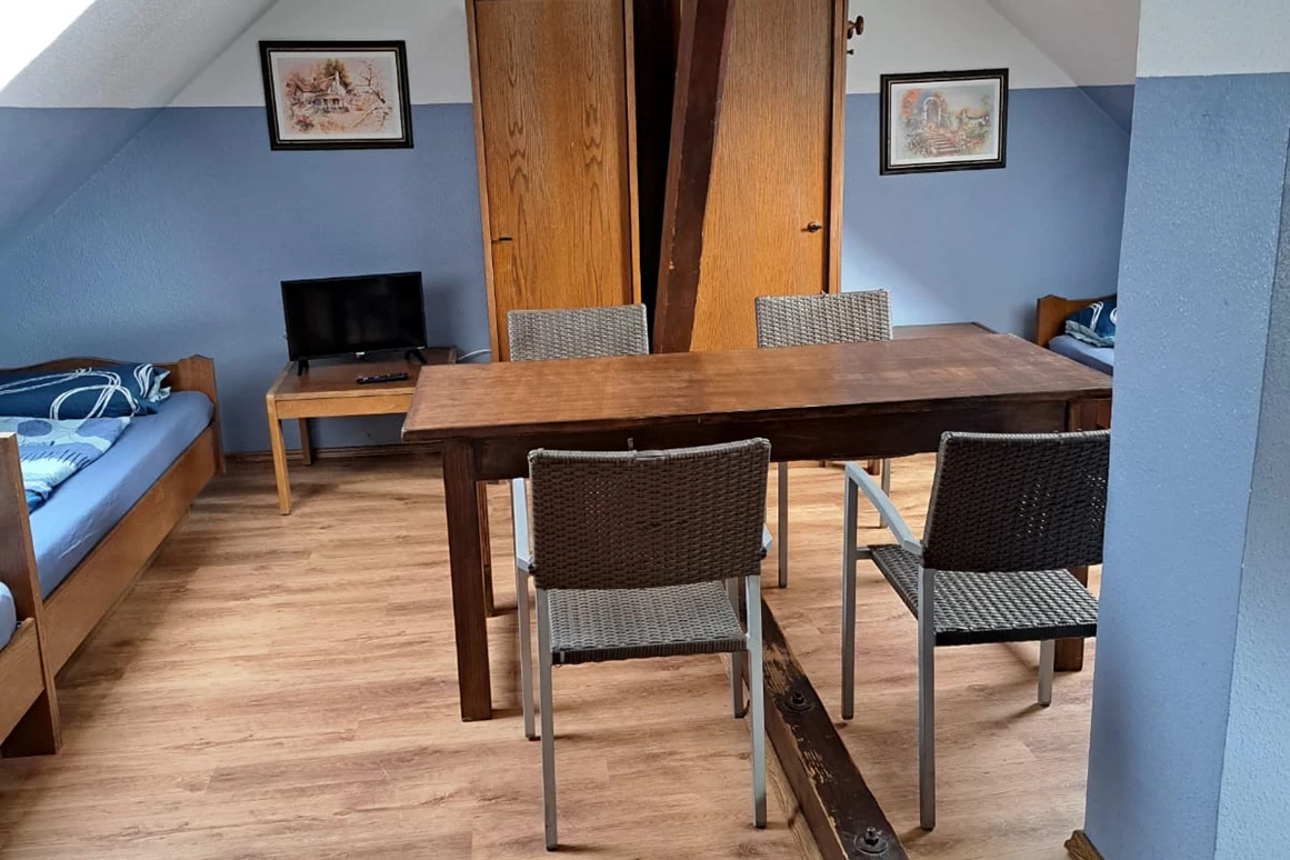MonteurZimmer: DG App Ludwigstr., Walldorf -  Pension Bella