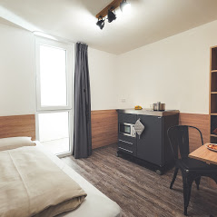 MonteurZimmer: Einzelzimmer mit mobiler Küche - Hotel Das Schlafwerk Stuttgart-Nord/volldigital/ keine Rezeption