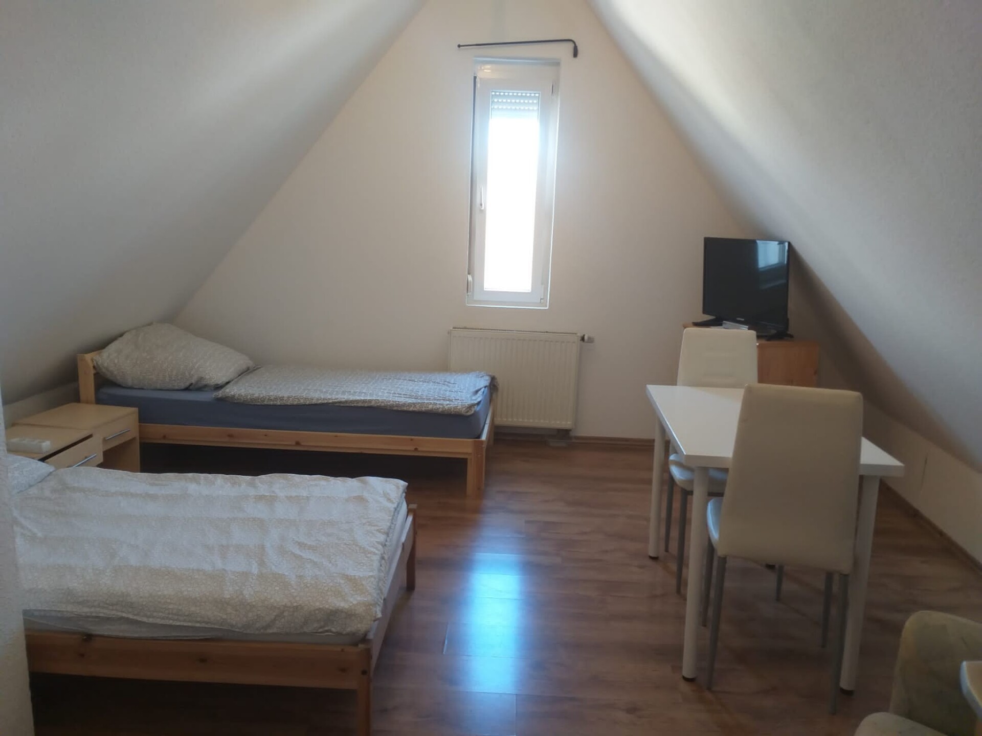 Monteur-Zimmer - Baden-Württemberg - *2 Zimmer mit 5 Betten* Bad und Küche in 71032 Böblingen