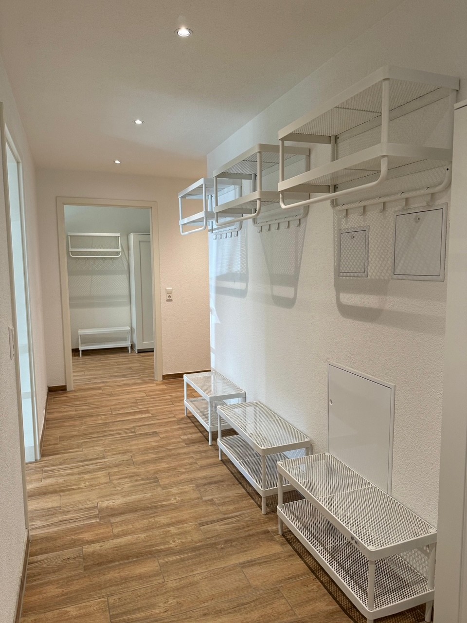 Monteur-Zimmer - Fernseher - Baden-Württemberg - Monteurwohnung in Böblingen- 6xEinzelbetten- 120m2- 25 Euro p.Person in 71034 Böblingen