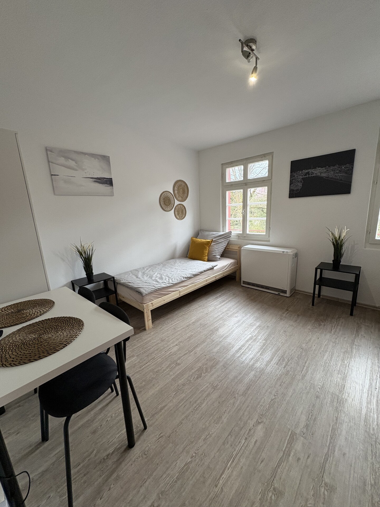 Monteur-Zimmer - Baden-Württemberg - Apartmenthaus Sindelfingen - 400m2 -5 Apartments - 33 Betten in 71069 Sindelfingen