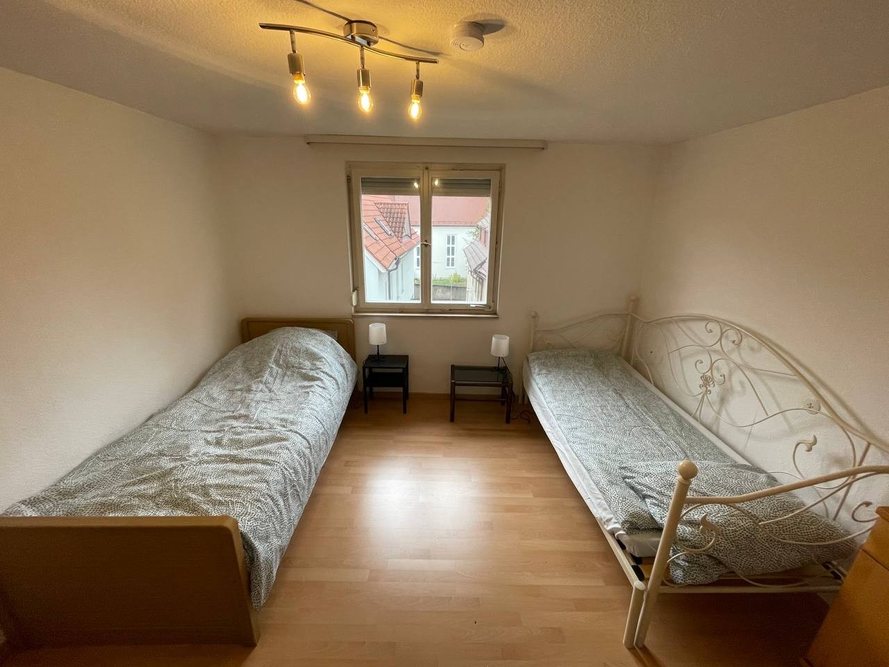 Monteur-Zimmer - Baden-Württemberg - Monteurzimmer in Leonberg Höfingen in 71229 Leonberg