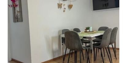 Monteur-Zimmer - Baden-Württemberg - TOP MONTEURWOHNUNG FÜR 1-9 PERS. IN WEINSTADT, 4 SCHLAFZIMMER, GETRENNTE BETTEN