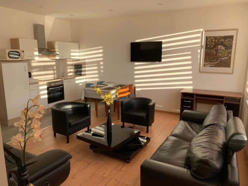 Monteur-Zimmer - Baden-Württemberg - AKS Apartements: Wohnung-Monteurunterkunft-Pension-Wohnen auf Zeit in 71522 Backnang