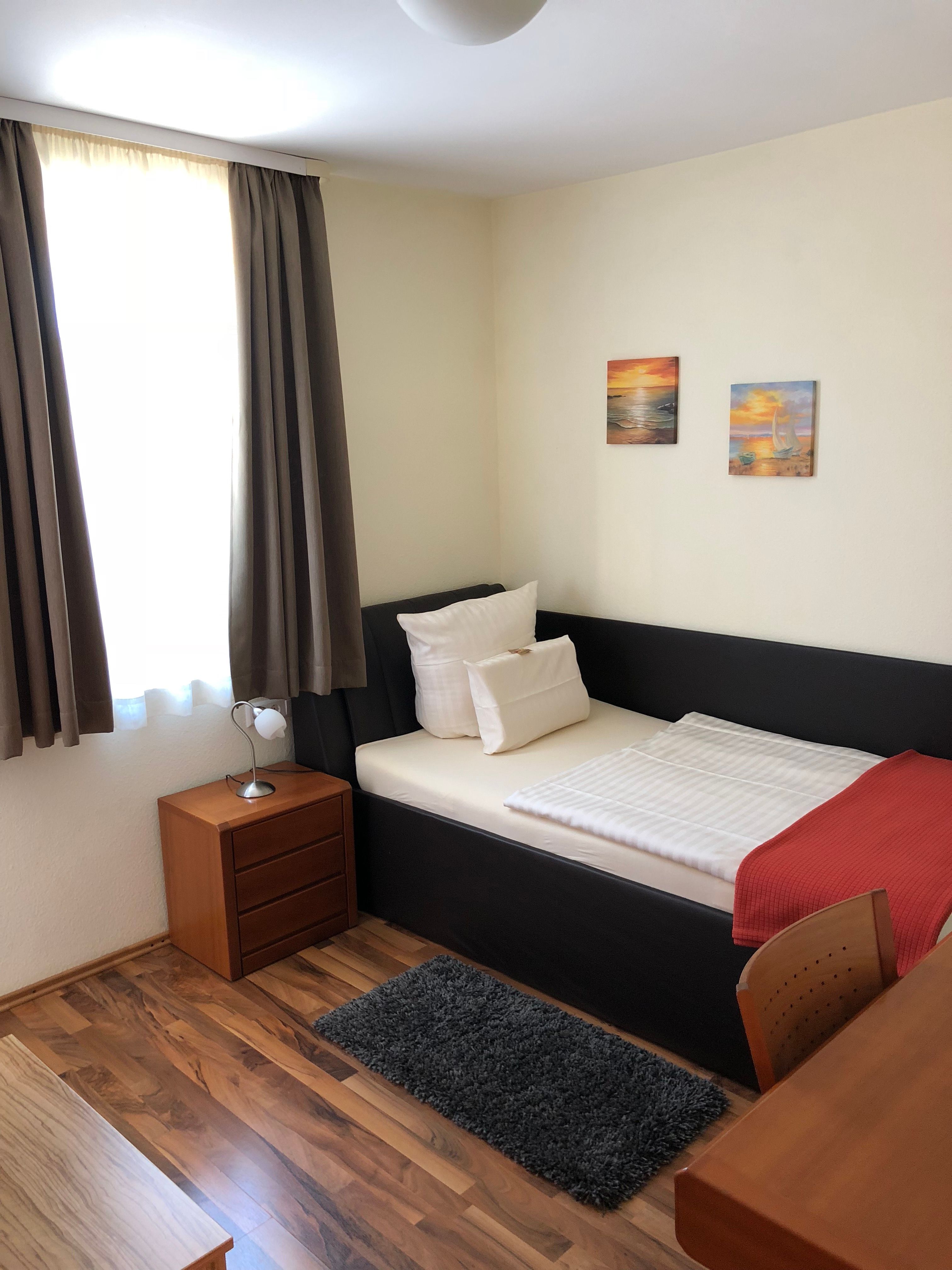 Monteur-Zimmer - Pforzheim - Hotel-Restaurant Poseidon