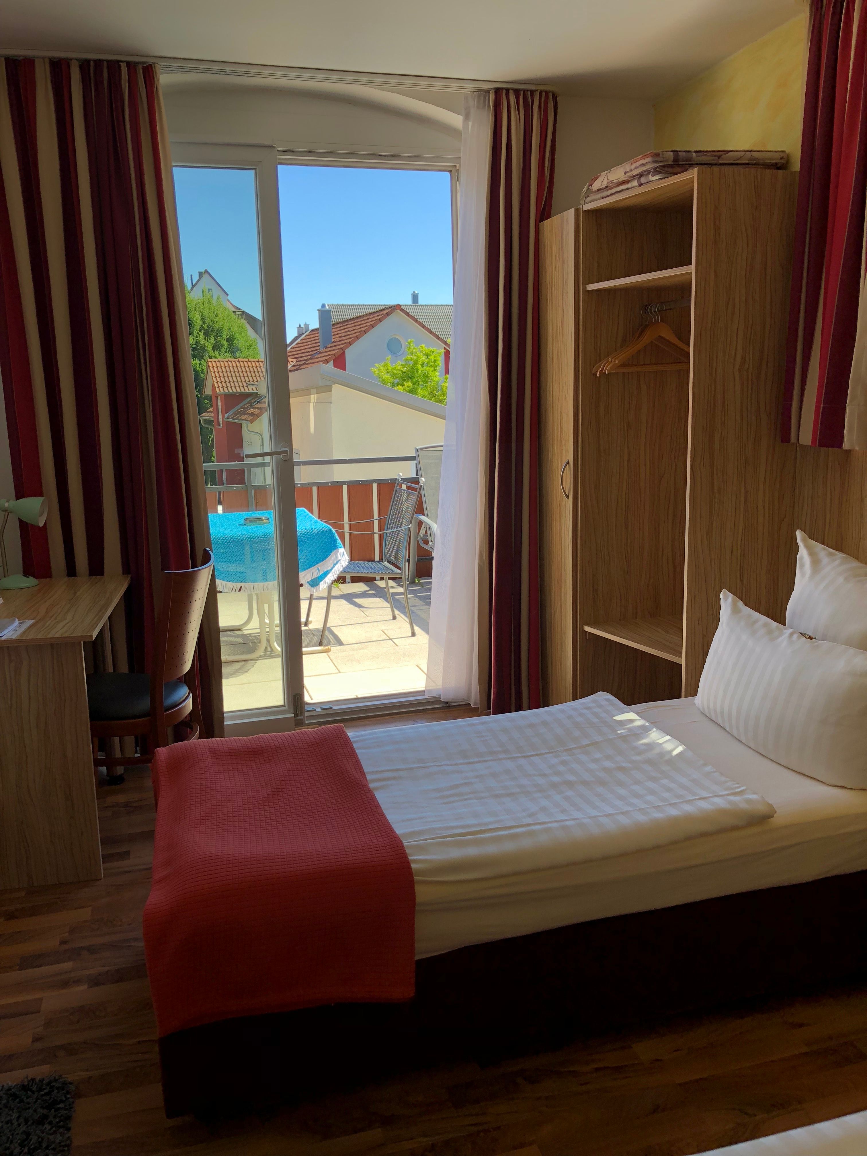 Monteur-Zimmer - Pforzheim - Hotel-Restaurant Poseidon