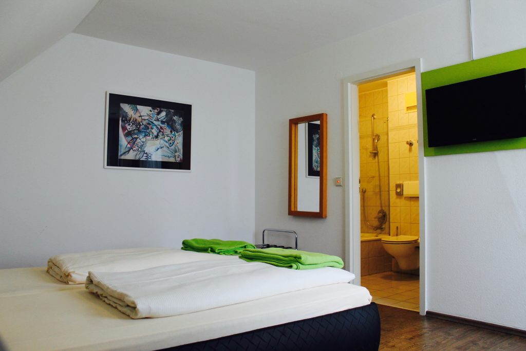 Monteur-Zimmer - Pforzheim - Hotel Mörike