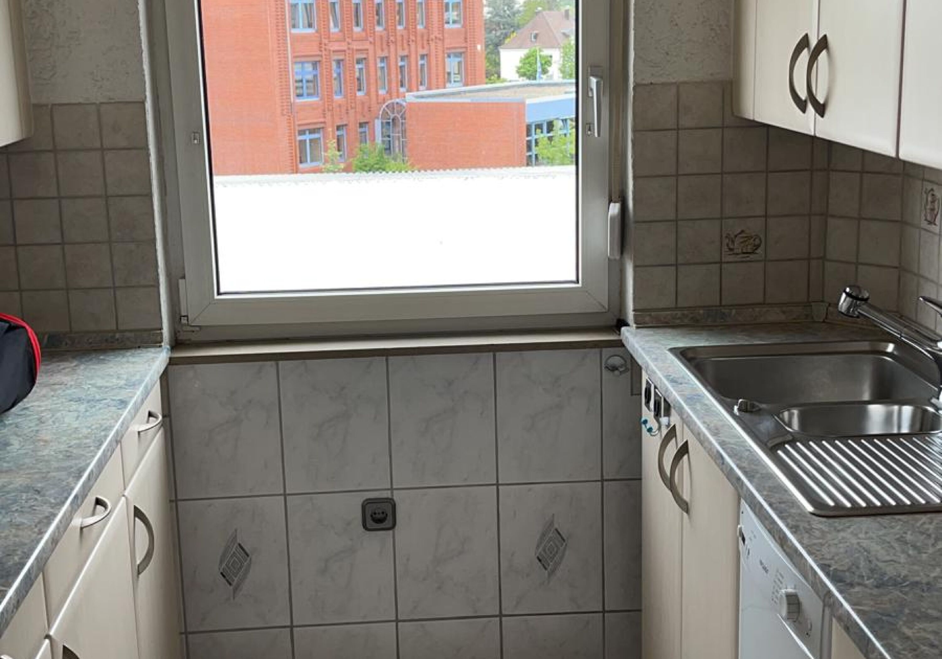 Monteur-Zimmer - Pforzheim - ZIMMERPOOL – Monteurzimmer Ludwigsburg