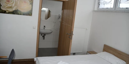 Monteur-Zimmer - Baden-Württemberg - Zimmervermietung Daniela in 71638 Ludwigsburg