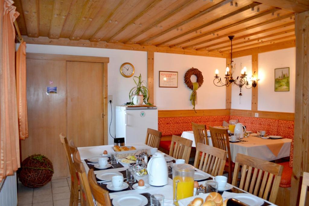 Monteur-Zimmer - Preis pro Nacht - Sierning (Sierning) - Gästehaus Pfisterer