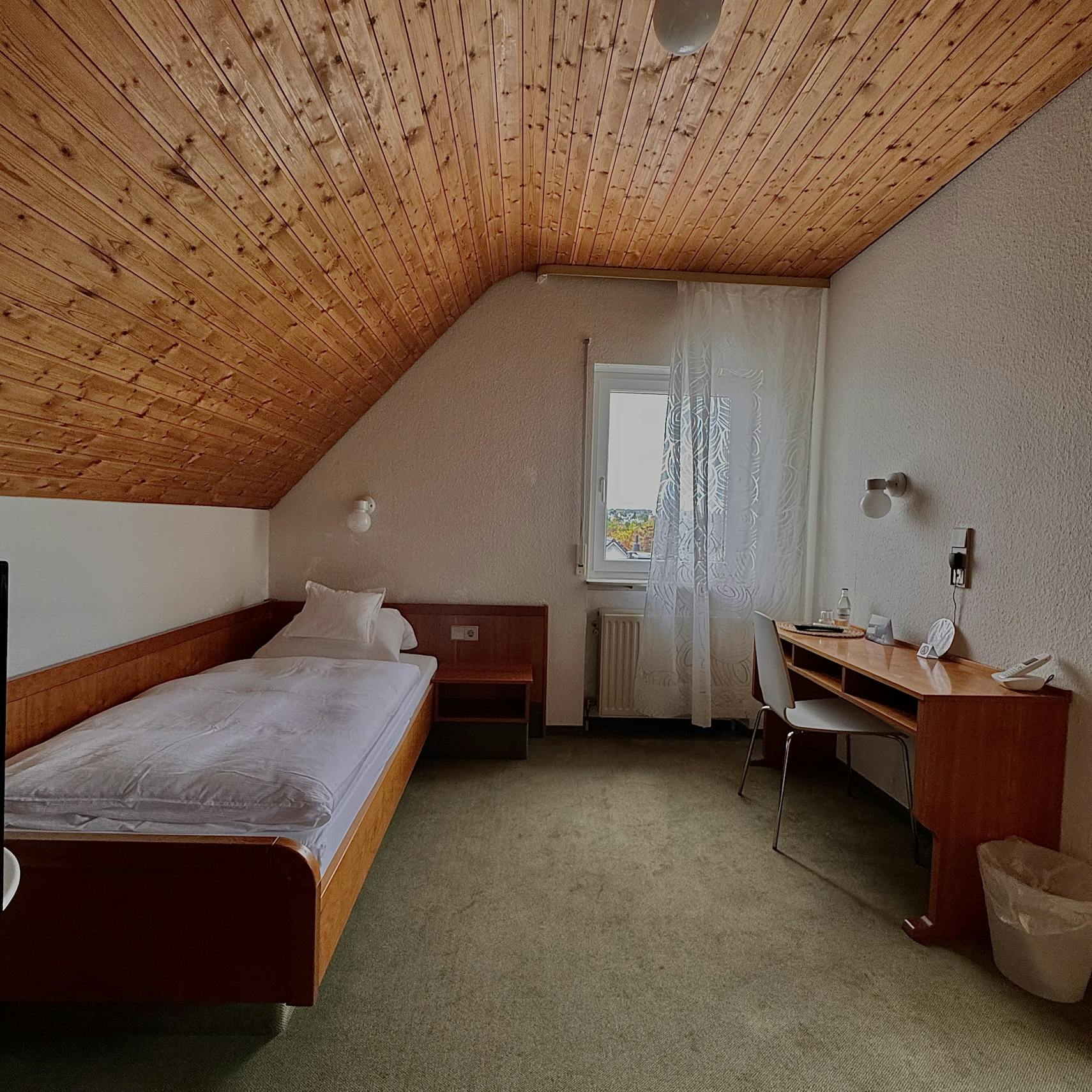 Monteur-Zimmer - Pforzheim - Hotel Milú