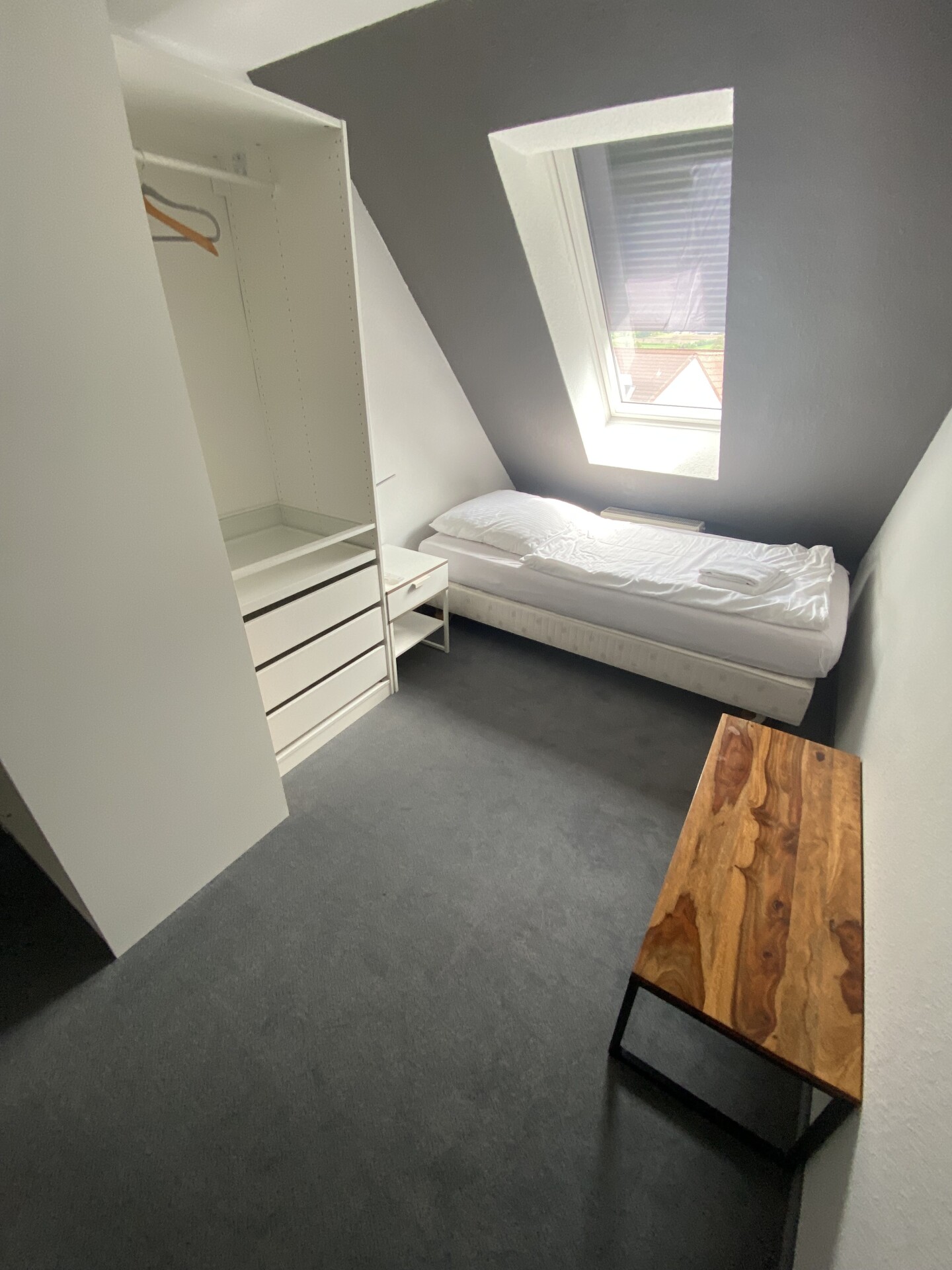 Monteur-Zimmer - Baden-Württemberg - Zimmervermietung Lamesic Asperg in 71679 Asperg