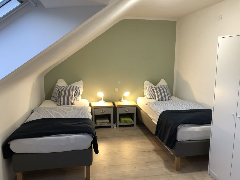 Monteur-Zimmer - Baden-Württemberg - Apartment-Remseck 3 Wohnungen 32qm/54qm/62qm/Alleinnutzung/Parkplatz in 71686 Remseck am Neckar, Germany