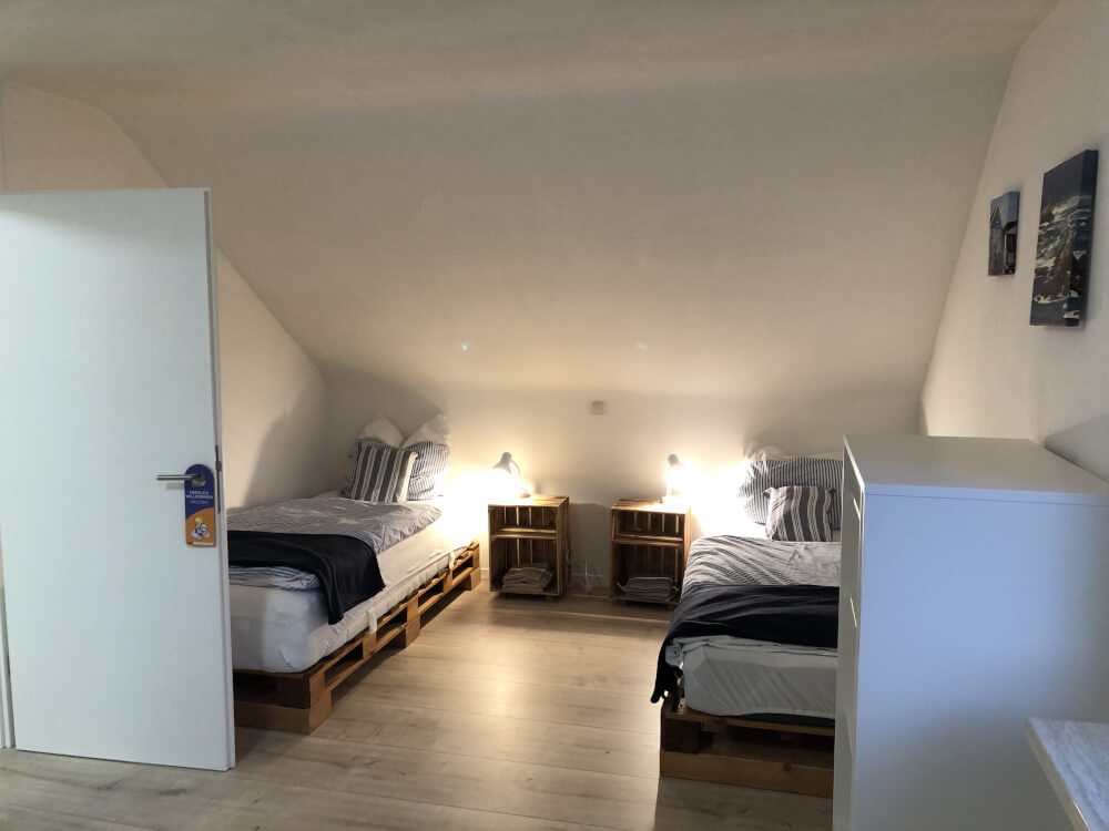 Monteur-Zimmer - Baden-Württemberg - Apartment-Remseck 3 Wohnungen 32qm/54qm/62qm/Alleinnutzung/Parkplatz in 71686 Remseck am Neckar, Germany