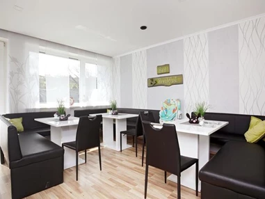 MonteurZimmer: Pension Hedy