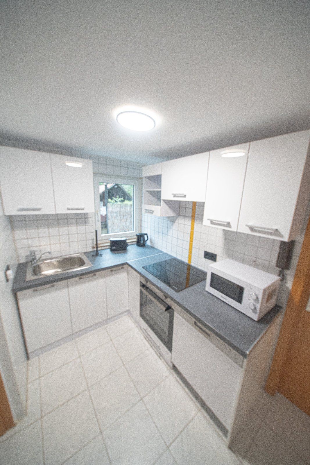 Monteur-Zimmer - Baden-Württemberg - Ruhige und saubere Monteurunterkunft mit sehr bequemen Betten nahe A8 in 73760 Ostfildern