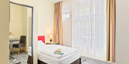 Monteur-Zimmer - Baden-Württemberg - Monteurzimmer mit Bad, WC, Küche, Internet in 73765 Neuhausen auf den Fildern